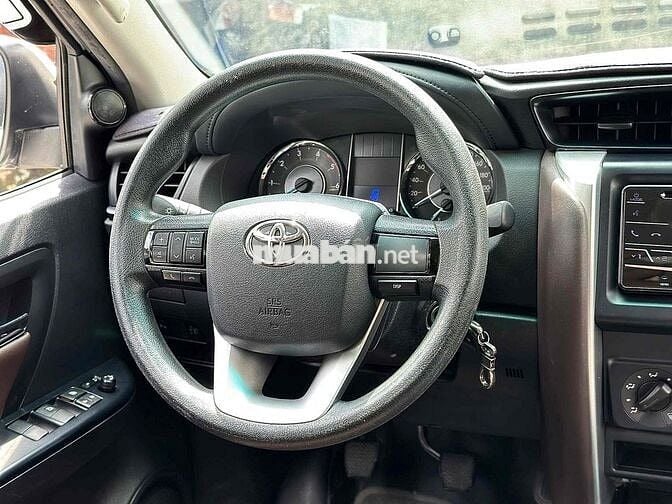 Toyota Fortuner 2018 2.4G 4x2 MT - 55000 km