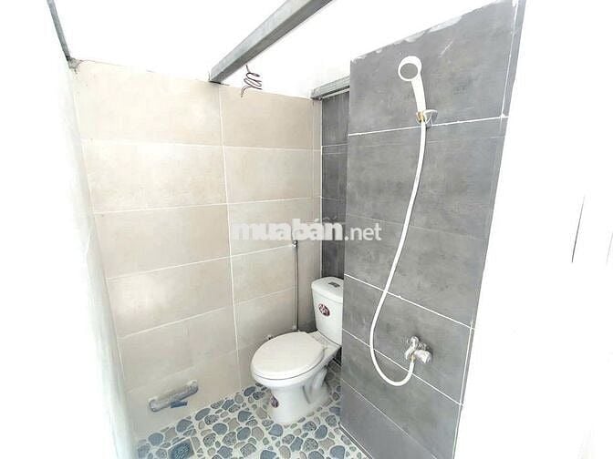 Trọ Gác cao- Có wifi, máy giặt chung- Thoáng sạch- Toilet tiện nghi