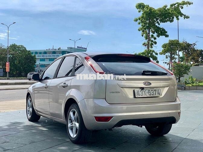 Ford Focus 2010 1.8 AT - 109000 km