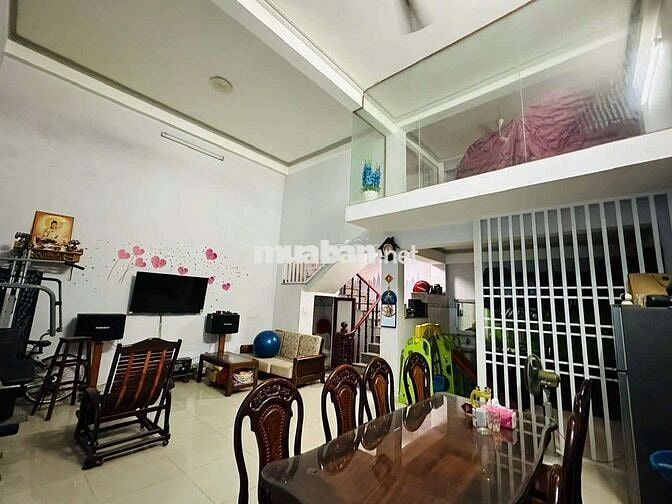 Cho thuê nhà 3 tầng Tân Thới Nhất 08 gần KCN Tân Bình, công viên 38ha