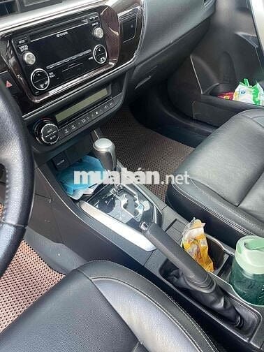Toyota Corolla Altis 2015 số tự động xe rất đẹp