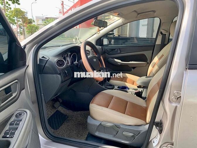 Ford Focus 2010 1.8 AT - 109000 km