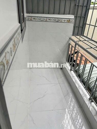 Nhà Lâm Văn Bền Quận 7 ban công thoáng