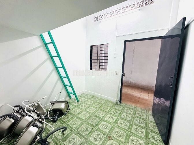 Trọ Trệt- Gác cao- Rộng thoáng sạch- Có kệ bếp- Toilet tiện nghi