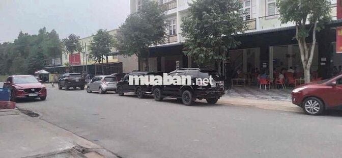 Bán nhà Vip 3 lầu lô góc 2 mặt tiền phường bến cát,  giá 17 tỷ