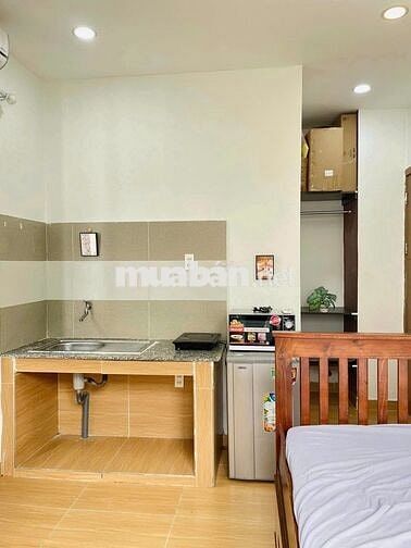 Phòng ban công, tách bếp - Hoàng Hoa Thám, Bình Thạnh gần ĐH Văn Lang