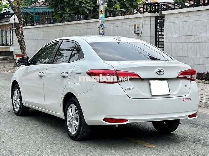 Vios 2021 số sàn màu trắng zin