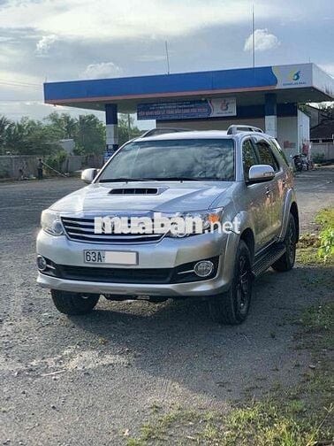 Toyota Fortuner 2015 2.5G 4x2 - 150000 km
