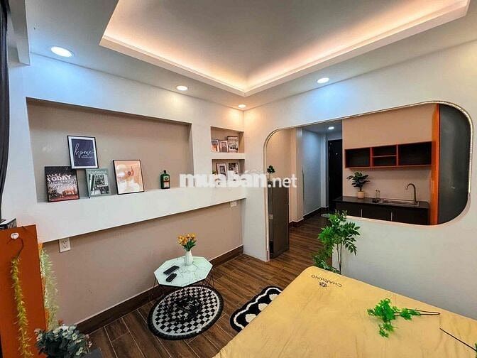 CĂN HỘ CỬA SỔ FULL NỘI THẤT QUẬN 10 GẦN VÒNG XOAY CÔNG TRƯỜNG DÂN CHỦ