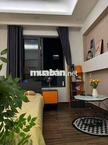 CĂN HỘ CỬA SỔ FULL NỘI THẤT QUẬN 10 GẦN VÒNG XOAY CÔNG TRƯỜNG DÂN CHỦ