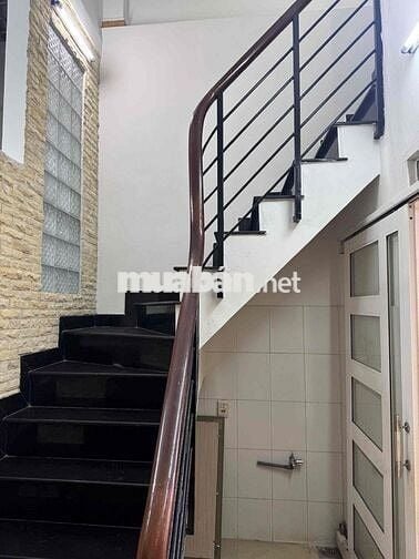 Cho thuê nhà MTKD họ Lê, Tân Phú - 4.5x23m - nhà mới sạch đẹp