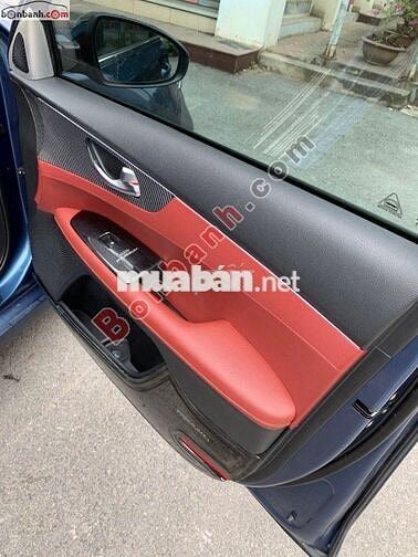 ia K3 bản Premium Full Option-45000km