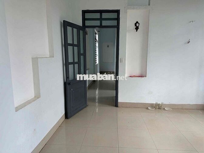 Căn nhà thuê 3pn, gần Chợ D, Đh Tây Nguyên đường sămbram