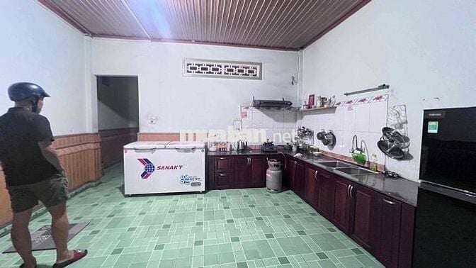 Căn Nhà thuê gần tỉnh uỷ, ngã 6 BMT