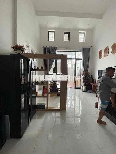 Cho thuê nhà Khu đấu giá Công An Trần Quý Cáp