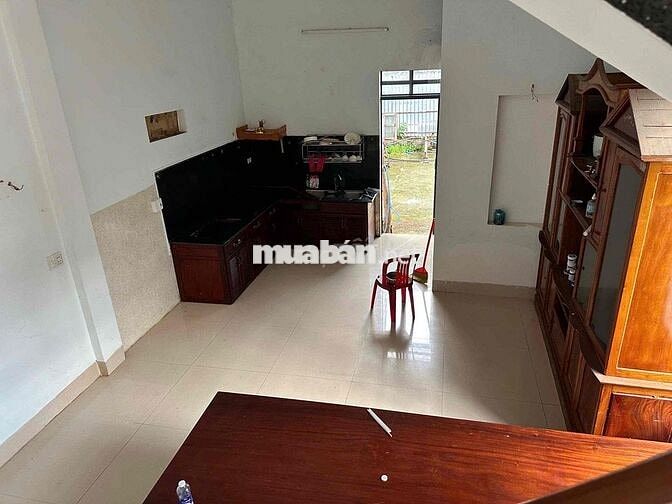 Căn nhà thuê 3pn, gần Chợ D, Đh Tây Nguyên đường sămbram