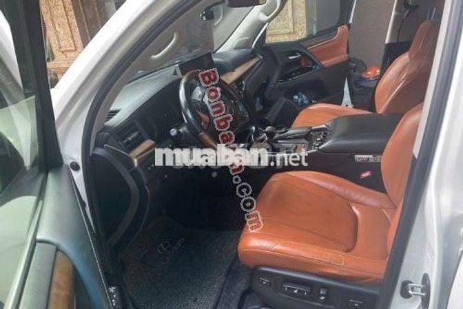 Cần bán xe chính chủ, model 2016 xe nhập trung đôn