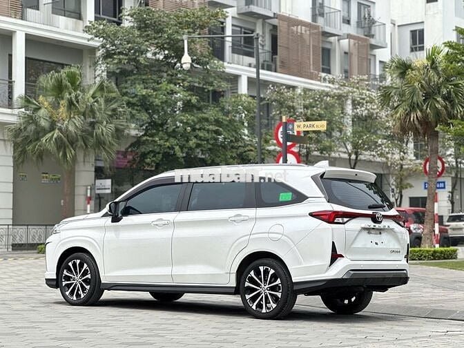 Toyota veloz top cross nhập khẩu -2022