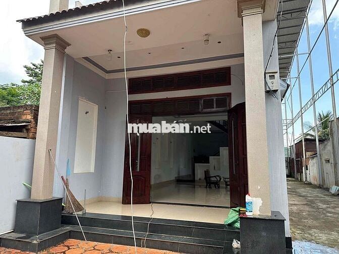 Căn nhà thuê 3pn, gần Chợ D, Đh Tây Nguyên đường sămbram