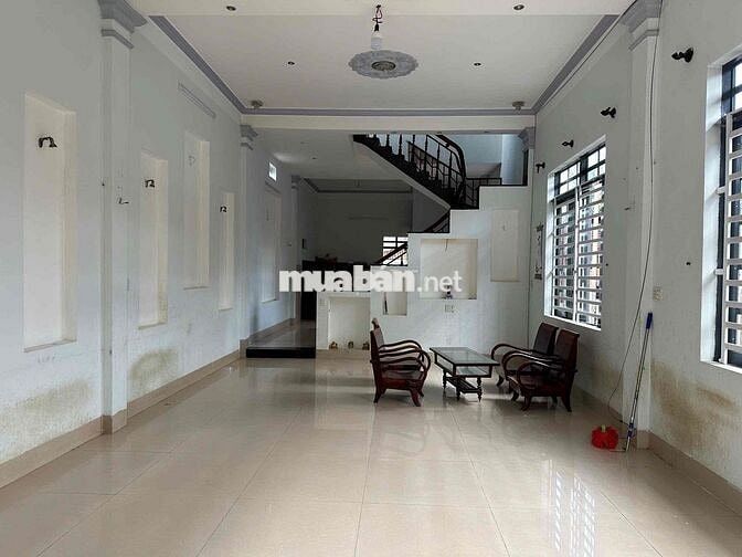 Căn nhà thuê 3pn, gần Chợ D, Đh Tây Nguyên đường sămbram