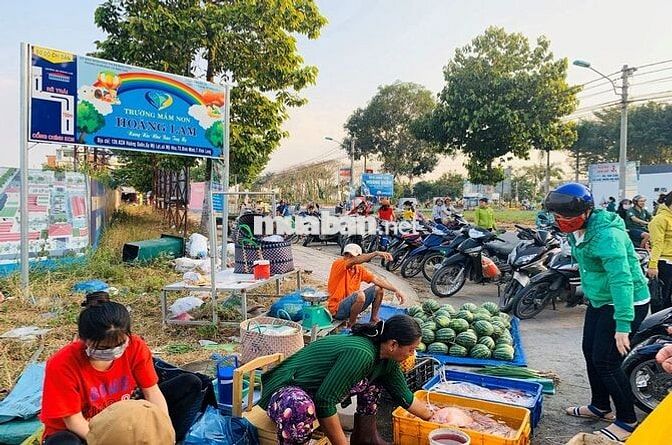 BÁN NỀN ĐỐI DIỆN CHỢ,  TRỤC CHÍNH KHU  DÂN CƯ BÌNH MINH, VĨNH LONG