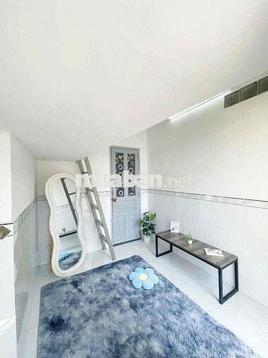 Căn Hộ Có Gác Ban Công Full Nội Thất - Ngay Etown Cộng Hoà