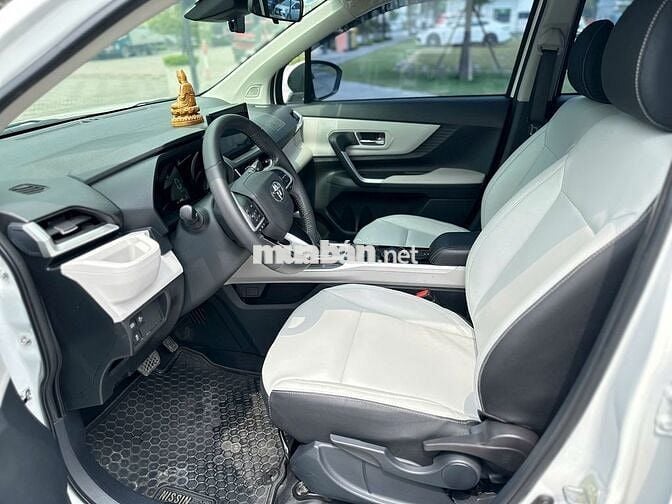 Toyota veloz top cross nhập khẩu -2022