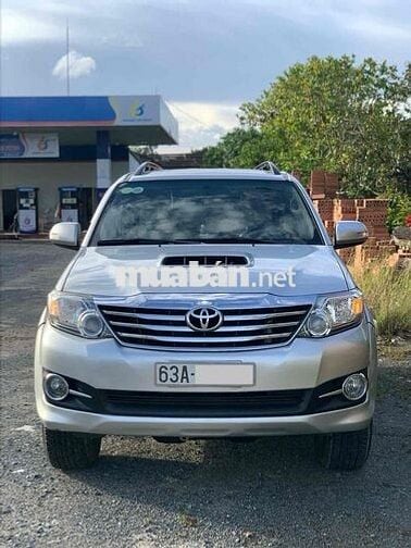 Toyota Fortuner 2015 2.5G 4x2 - 150000 km