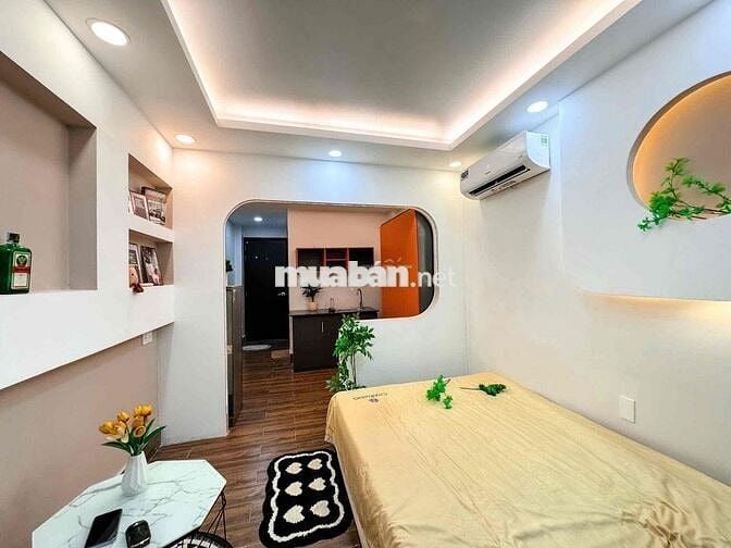 CĂN HỘ CỬA SỔ FULL NỘI THẤT QUẬN 10 GẦN VÒNG XOAY CÔNG TRƯỜNG DÂN CHỦ