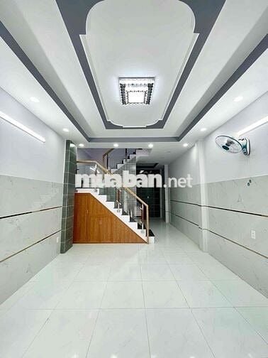Nhà Đúc 2 Tầng - DT: 4x10 (40m2) - Đường Xe Tải - Cạnh Tên Lửa - Chỉ