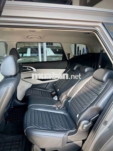 Kia Carens 2024 1.5G Luxury XÁM | MỚI 100%