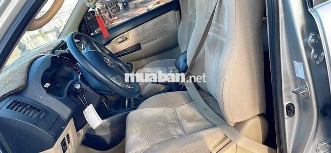 Toyota Fortuner 2014 2.5G 4x2 - 240000 km