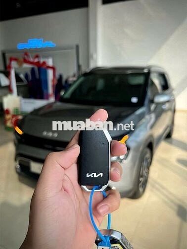 Kia Carens 2024 1.5G Luxury XÁM | MỚI 100%