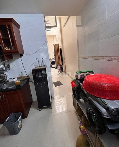 Cần bán gấp nhà diện tích 80m2, hẻm xe tải, cách mặt tiền đường 50m