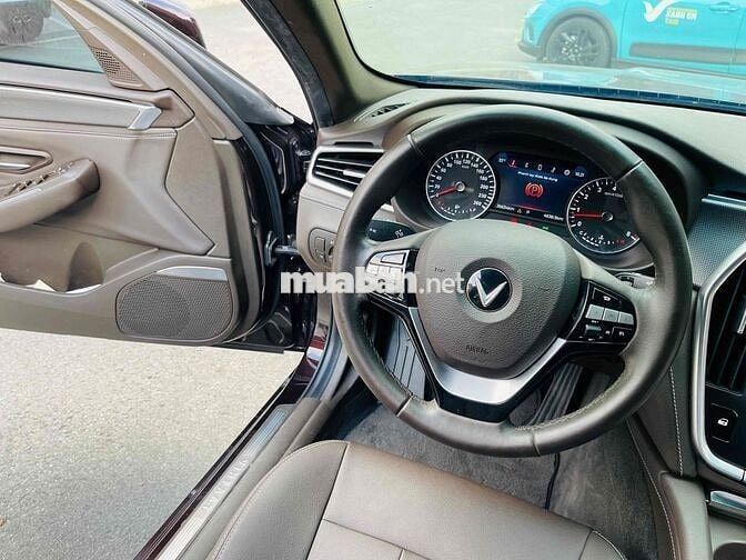 VinFast Lux A 2.0Base dki 2021 2.0 AT - màu chery