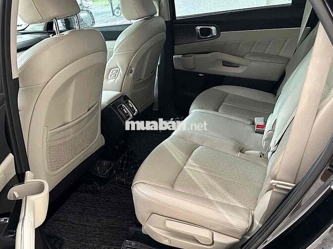 Kia Sorento 2022 Signature 2.2 AT AWD - 90000 km