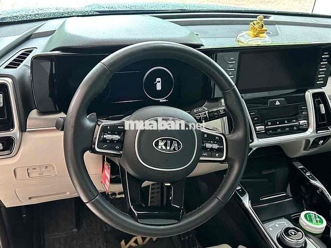 Kia Sorento 2022 Signature 2.2 AT AWD - 90000 km