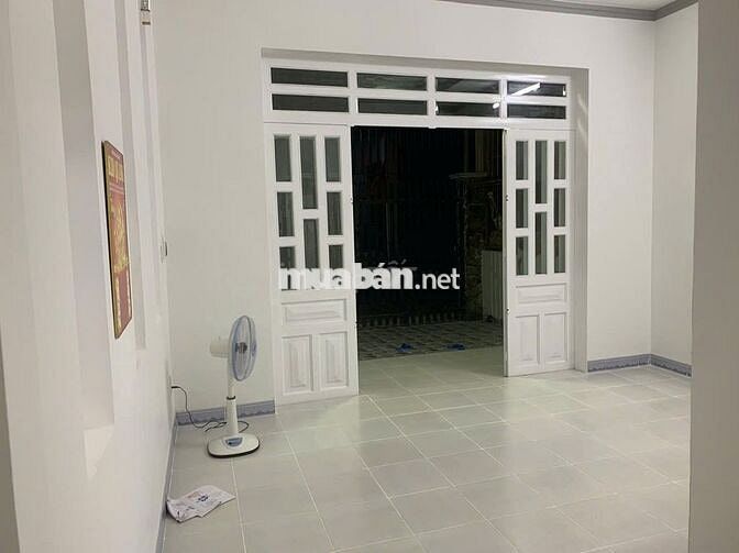 Cần bán nhà đường chợ Quang Thắng