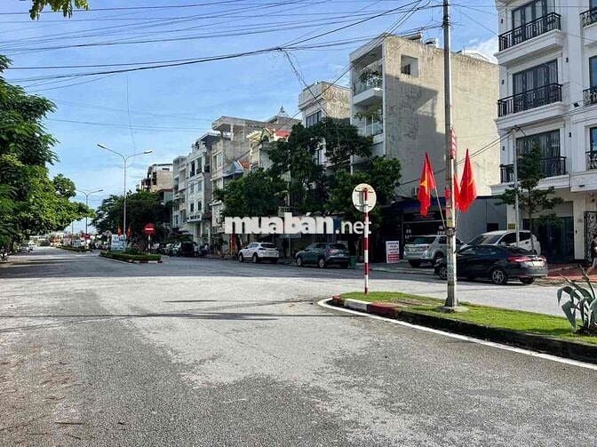 Bán đất mặt đường 30m lô 9 Lê Hồng Phong vị trí đắc địa