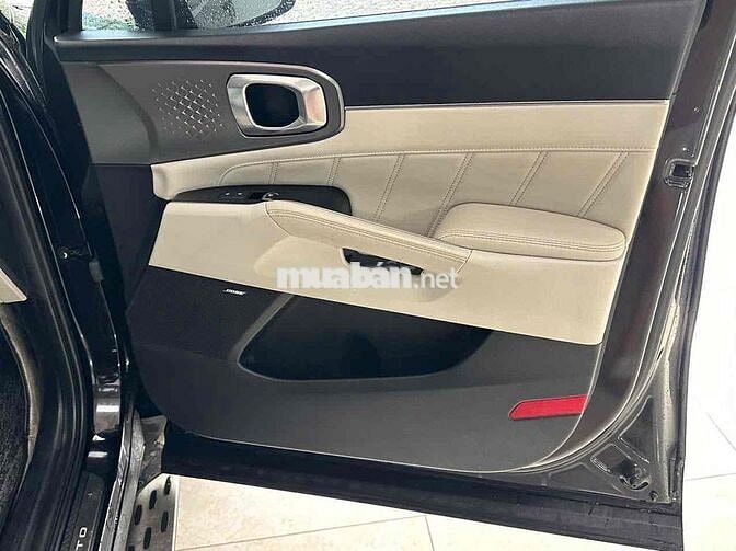 Kia Sorento 2022 Signature 2.2 AT AWD - 90000 km