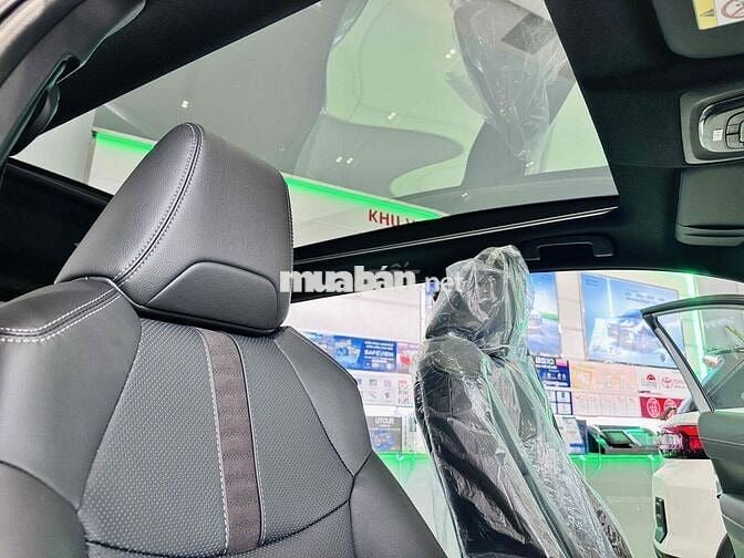 Corolla Cross 2025 | Giảm 100% Trước Bạ + Phụ Kien