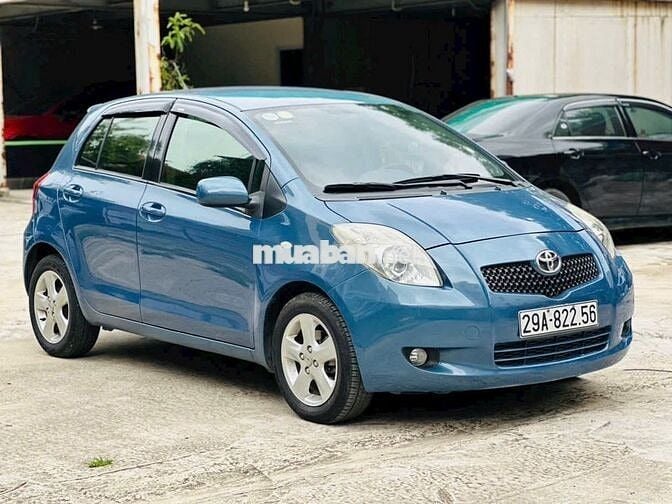 YARIS 1.3 AT NHẬP NHẬT XUẤT TRUNG ĐÔNG