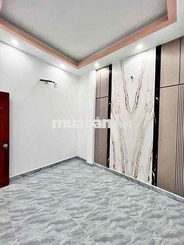 Nhà Đẹp 2 Tầng — Gần Tô Hiệu Hoà Bình (4m x 9m) Hướng Đông Bắc Hẻm 5m
