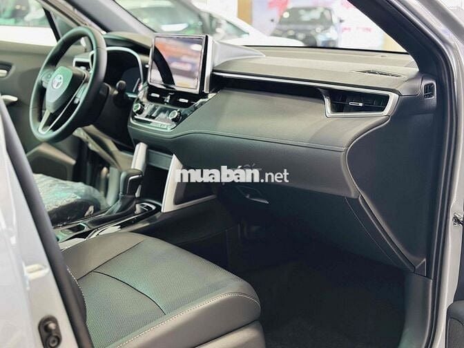 Corolla Cross 2025 | Giảm 100% Trước Bạ + Phụ Kien