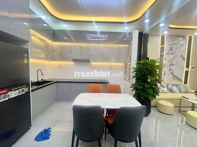 3,990 Tỷ TL nhẹ 3 PN 4 x 19 hẻm 2855/ Huỳnh Tấn Phát