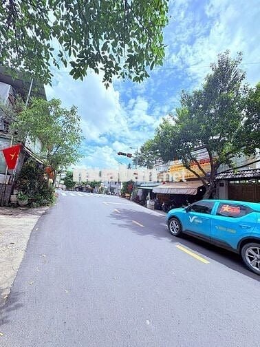 ĐẤT ĐẸP VUÔNG VỨC- NGAY PHẠM VĂN ĐỒNG - HỆ SỐ XD CAO - 160M2 NGANG 6M
