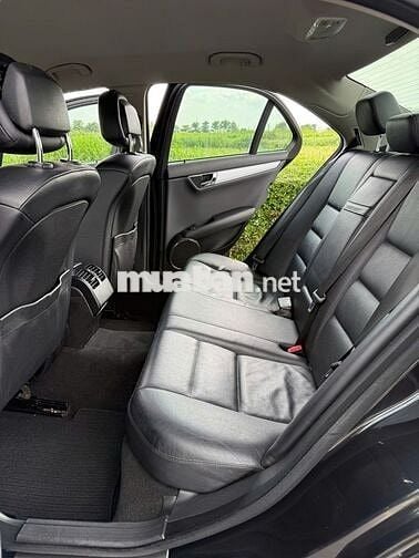 MERCEDES BENZ C200 CGI