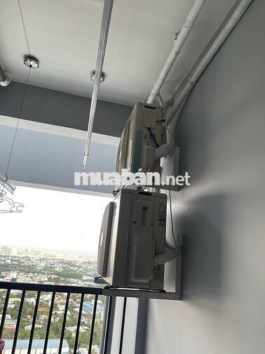 Bán căn 1PN 51m2 giá tốt 2,25 tỷ sổ sẵn view Nội khu hồ bơi