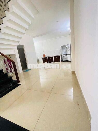 SIÊU PHẨM SÂN BAY - 213D Núi Thành -P13 - TB HXT trống suốt sạch mới