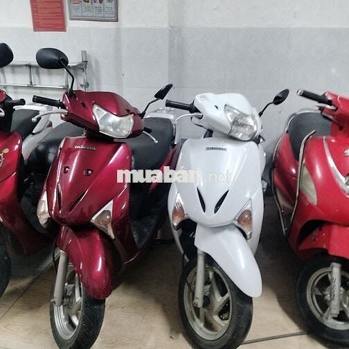 Bán bốn xe Honda Lead như hình đăng
